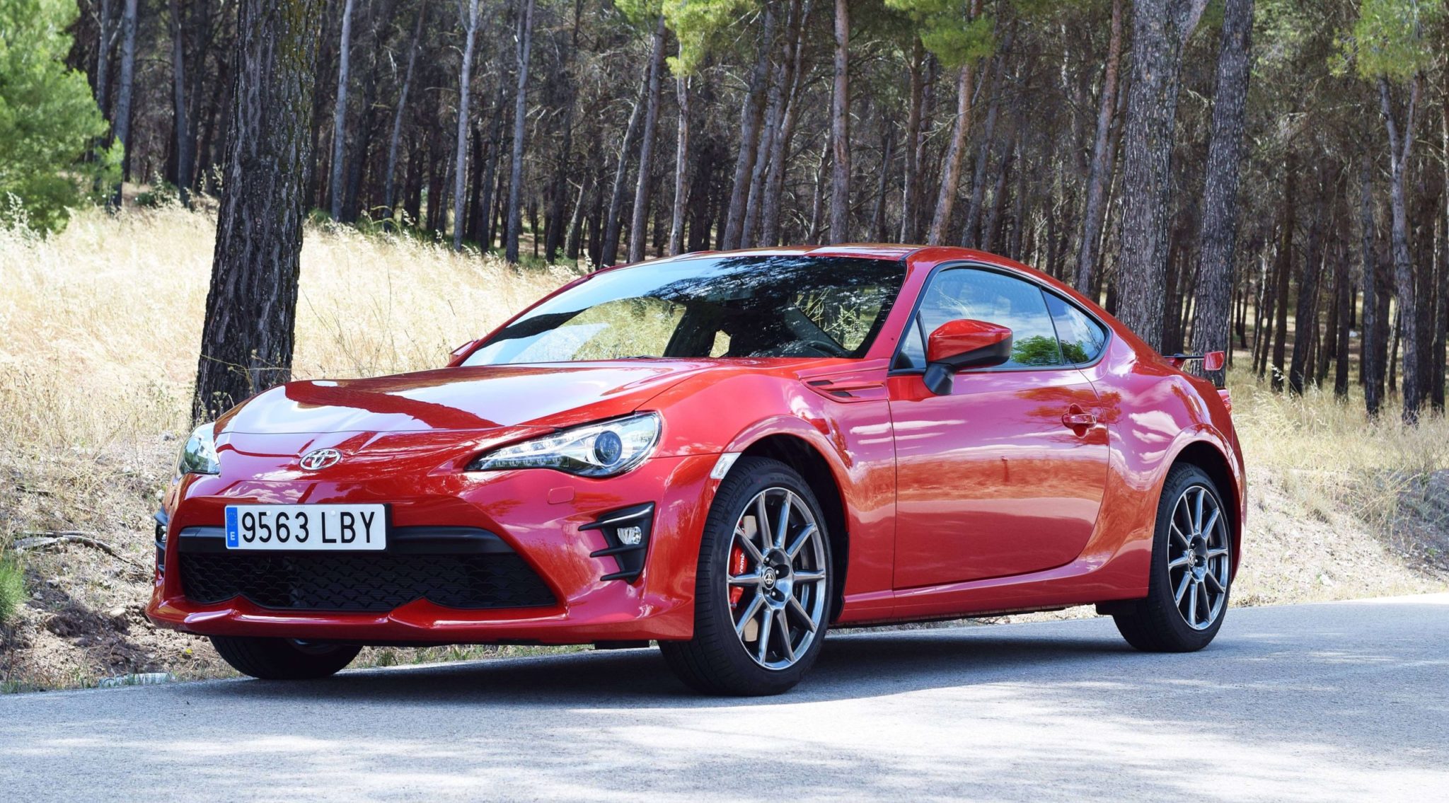 TOYOTA GT86: el último deportivo puro - Loading Cars