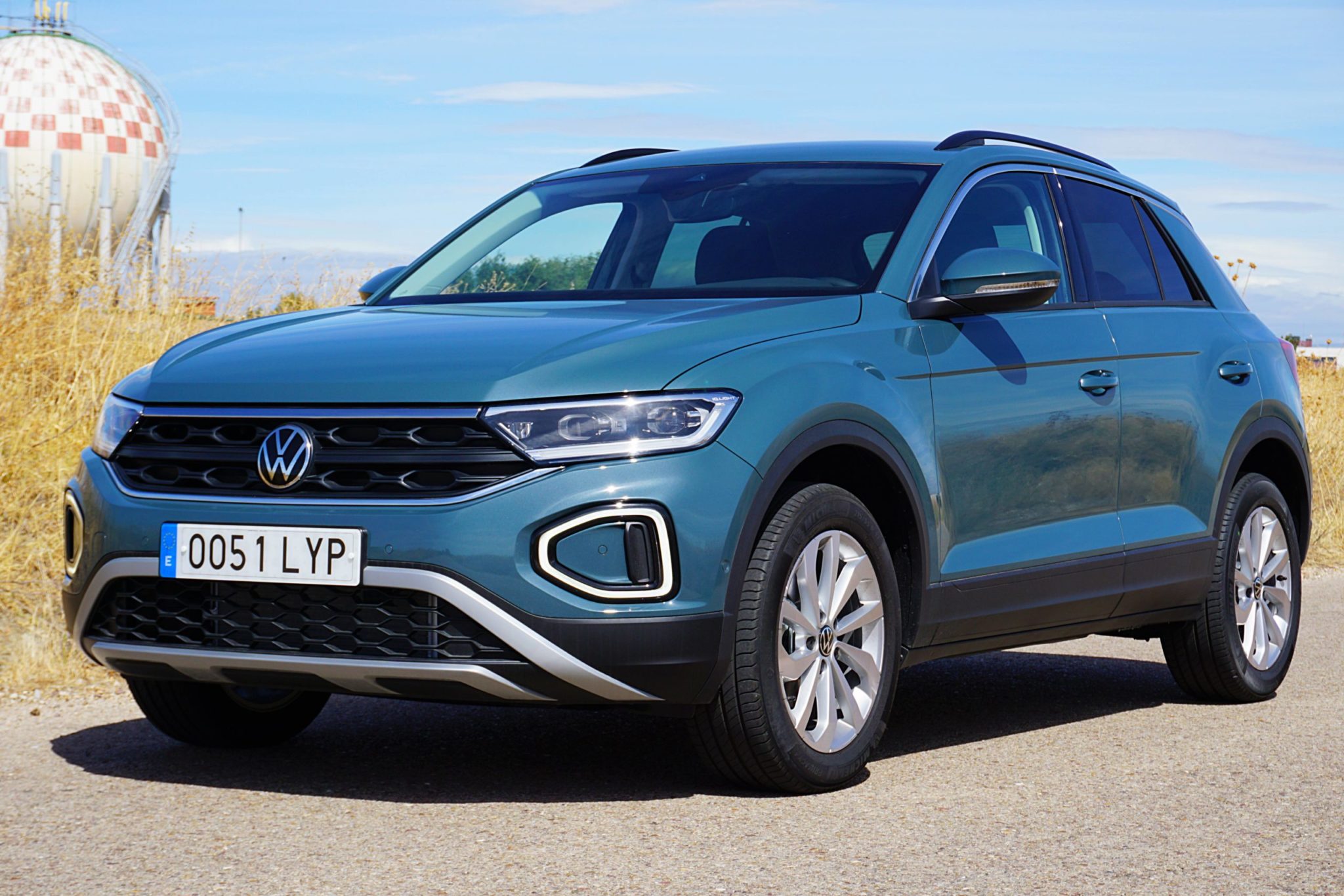 VW TRoc 2022 llega el restyling del SUV alemán Loading Cars